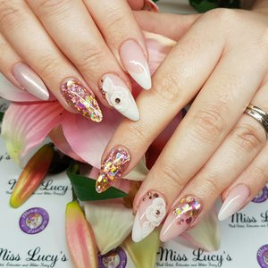 Miss Lucy's Mani Monday pink nails