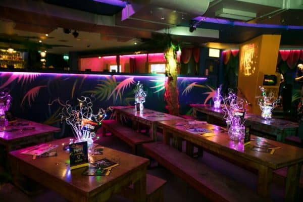 180715_Scratch_ER_LoRes-020