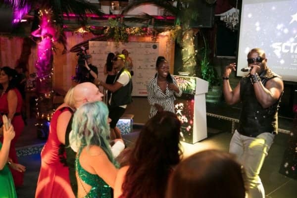 180715_Scratch_ER_LoRes-276