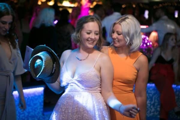 180715_Scratch_ER_LoRes-672