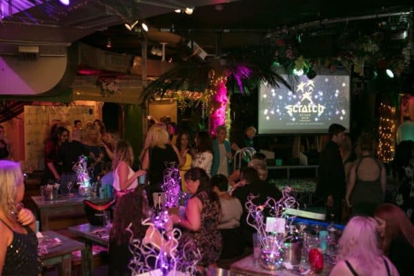 180715_Scratch_ER_LoRes-690