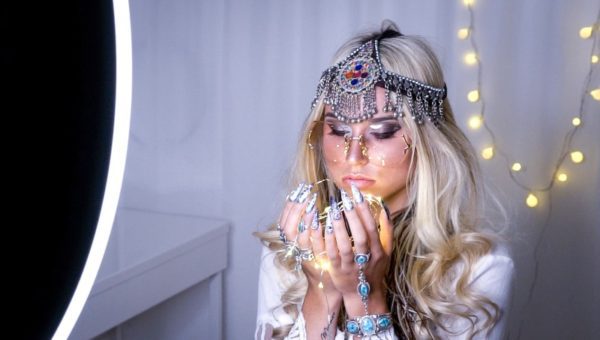 Scratch_Cover_BTS-12