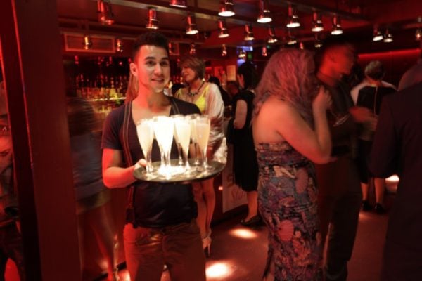 _MG_2186 Drinks server