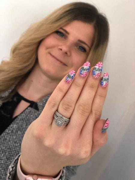 53121589_403113146931651_6266391133501259776_n