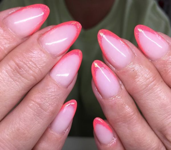 We love this pink tipped look courtesy of Ashley Toner