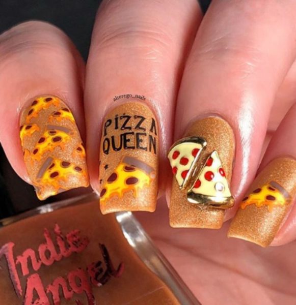 Nails by Kate at @alterego_nails