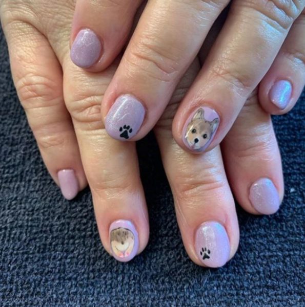 We can’t get enough of this cute corgi set by Jaime Shaw