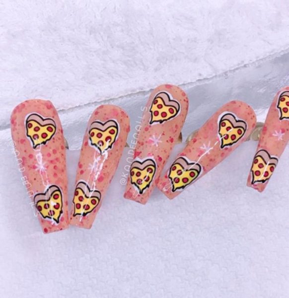 We pepperonly have eyes for this adorable coffin set from @kandeenails