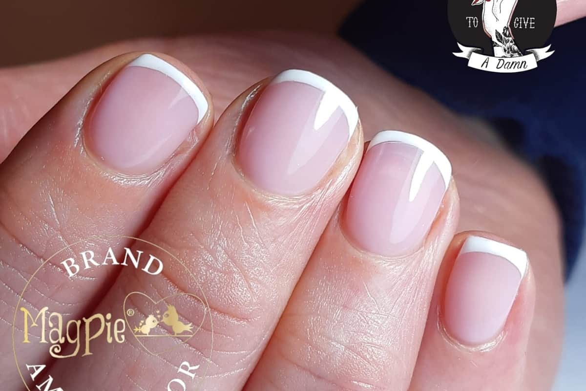 Hannah Leahy nails featured