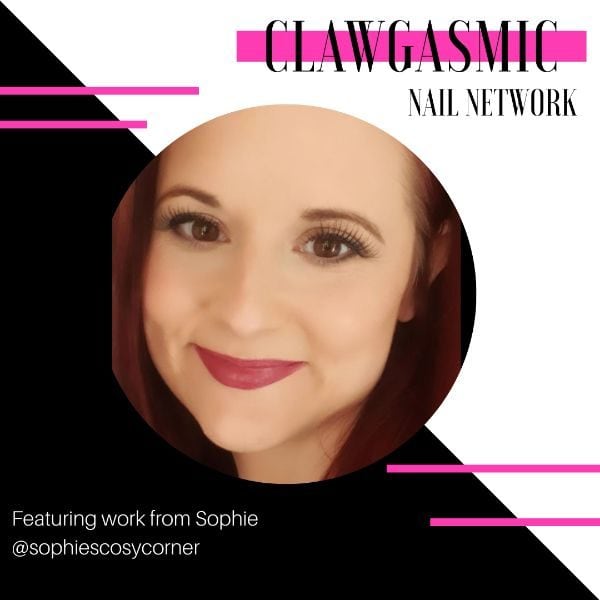 Sophie specialises in beautiful, delicate floral designs and likes to create looks inspired by pieces clients bring into her or photos they have while putting her own spin on them. She loves marble and watercolour.