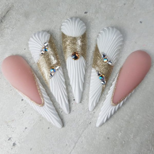 Mirella Goorhuis Cost