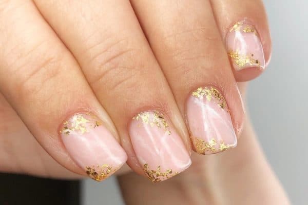 Marzena Maria Zygmunt
"I have always liked pastel colours, something delicate... classy it’s exactly what I like on nail."