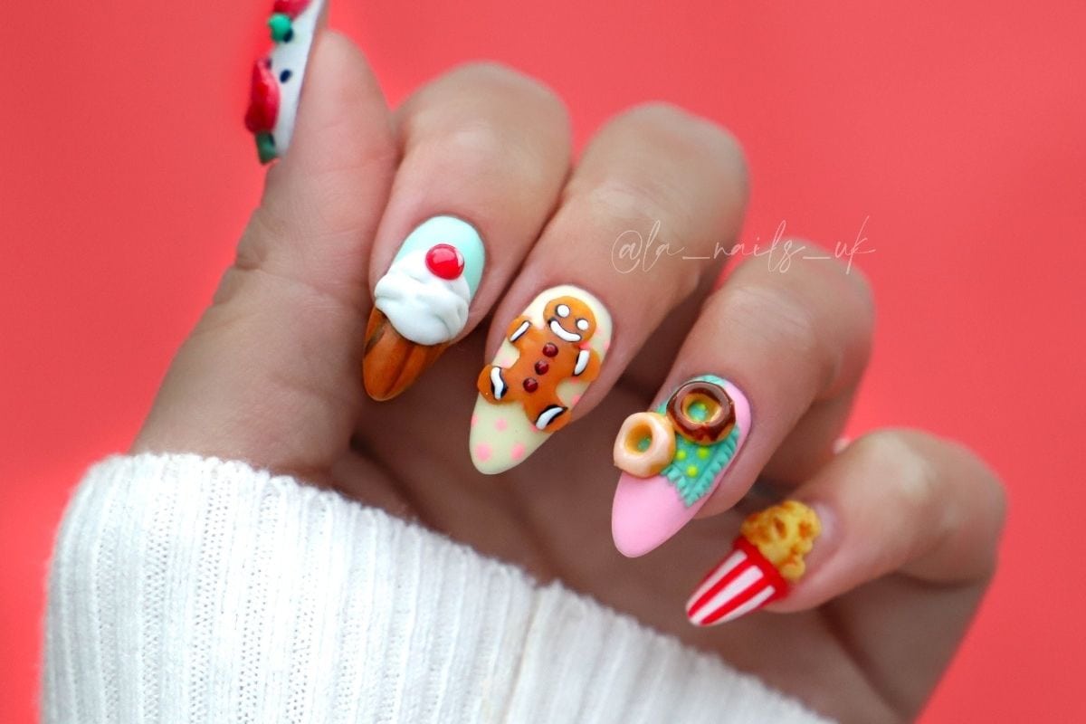 SCRATCH SNAP 1200 x 800 Nov Lucy Conner