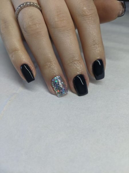 Zoe Brown Nail Salon nails 4
