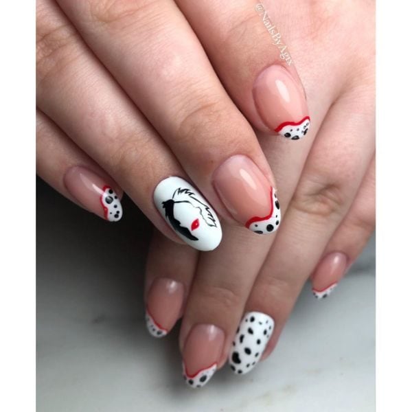 Instagram @nailsbyagix