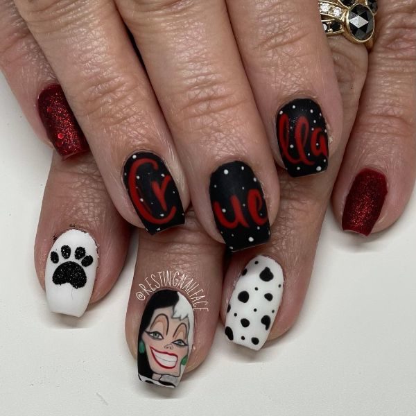 Instagram @restingnailface 