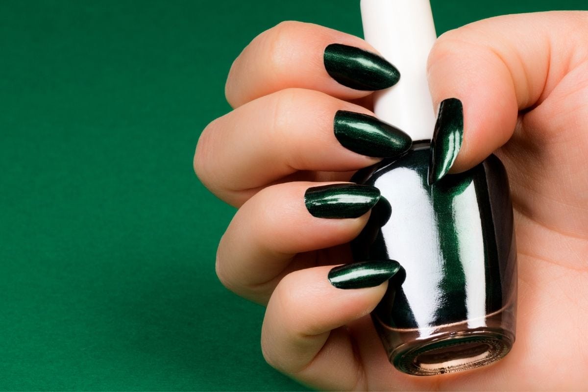 chloe web newsfeature template 1200x800px (7)