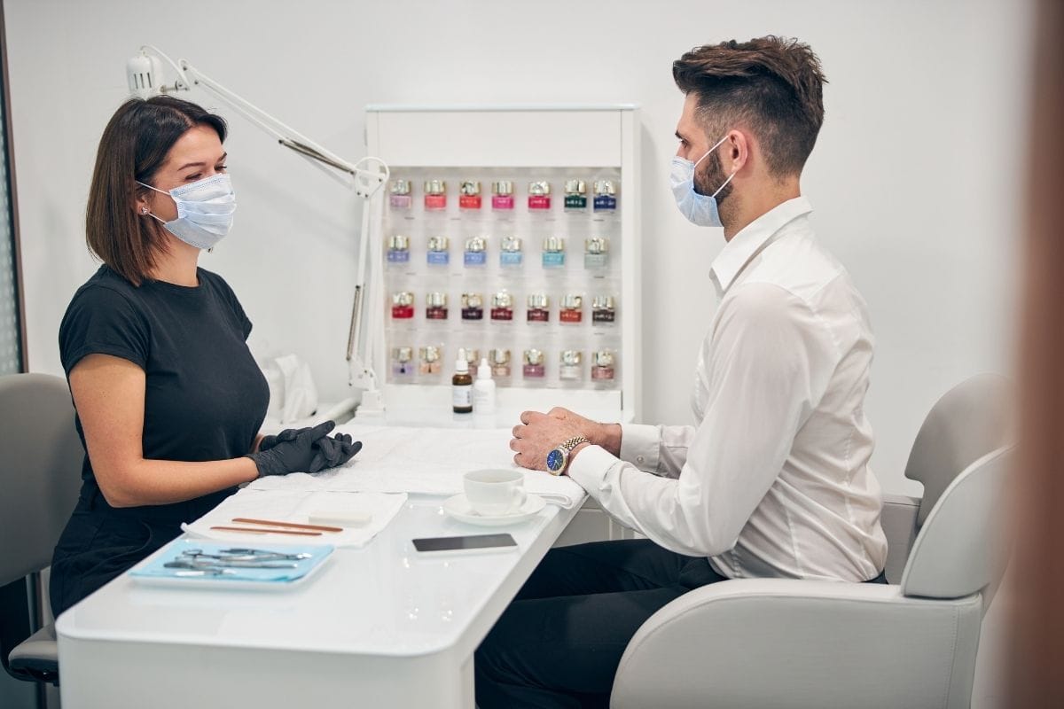 Manicure man male nail desk