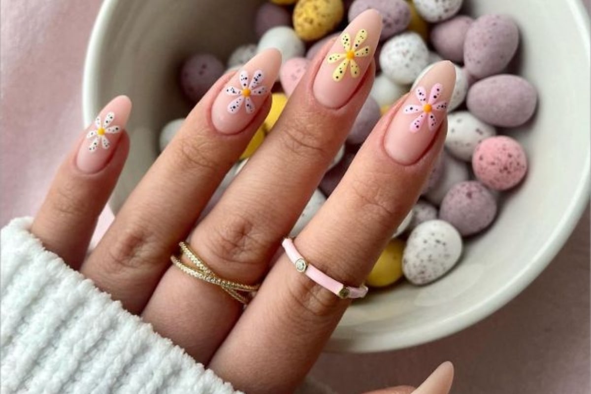 mini egg nails header