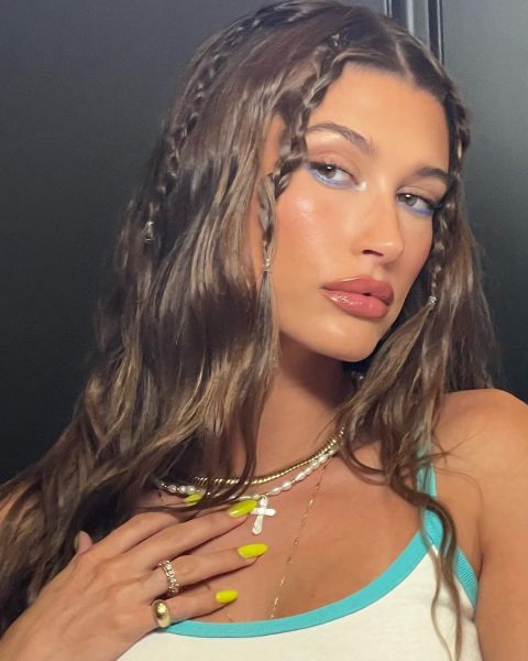 Highlighter yellow was the bold choice of colour for model, Hailey Bieber's nails. @haileybieber