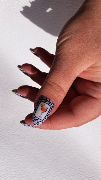 Katie Luxe paints an Aperol Spritz