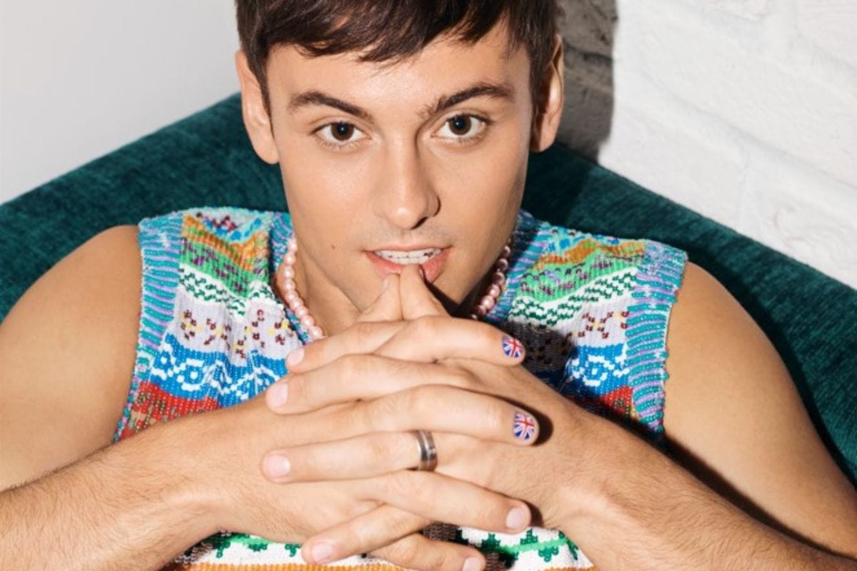 CHLOE Web newsfeature template 1200x800px (24)