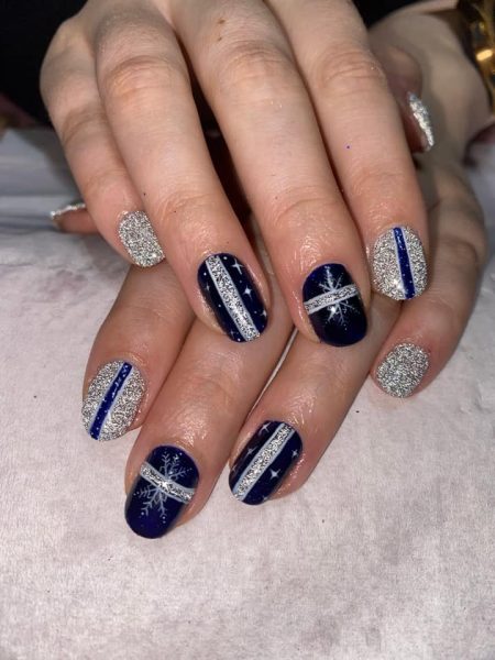 Nails_byshona - "Sweets and chocolate, but most of all for my family and friends to be happy and healthy!"