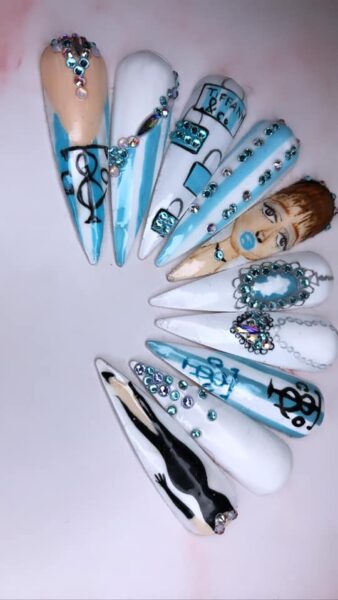 Courtney Dawson - "I would love more vintage/Tiffany vibes this year"