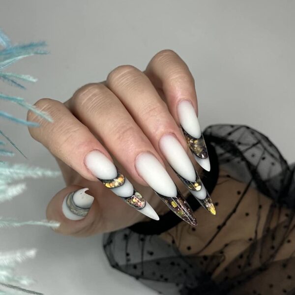 Ilona Kricka predicts encapsulated glitter nails