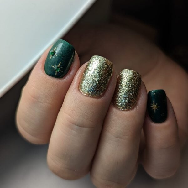 Karolina Mizera - "Gold glitter and green - the best combination"