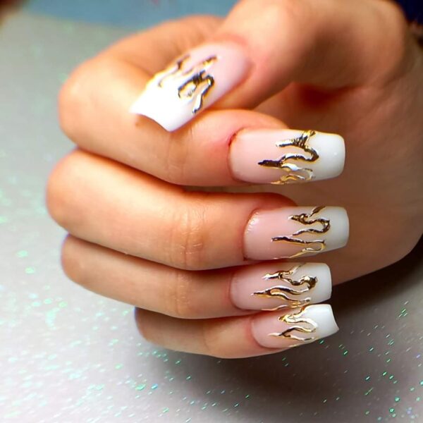 Moreanu Alexandra - "Gold vibe nails"