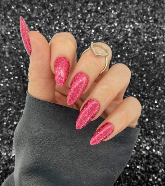 @lovelecente shares a nail style from @jessicarose_nails using Lecenté Multi Glitz Glitter in Magenta