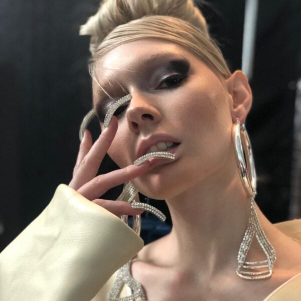 Embellished enhancements for Luar, courtesy of Naomi Yasuda. Image: @naominailsnyc