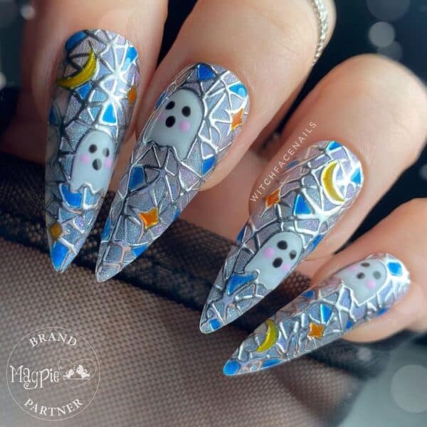 @witchfacenails