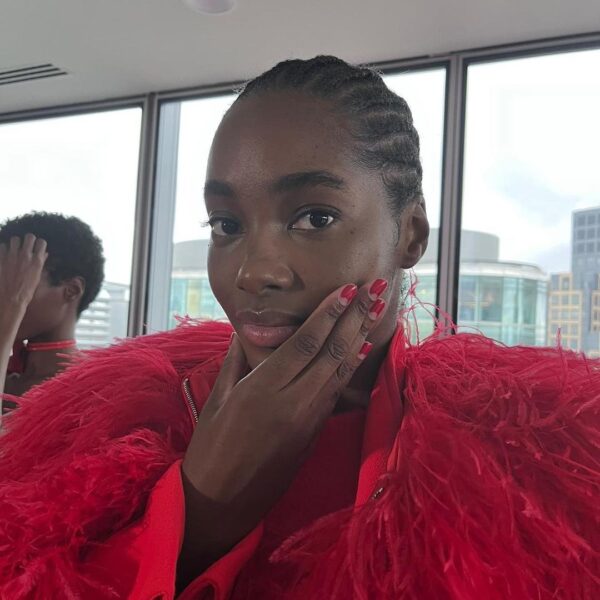 Nails for David Koma, led by Marian Newman. Image: @nichillsnails