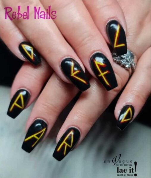 Def Leppard-inspired nails by Em Lee