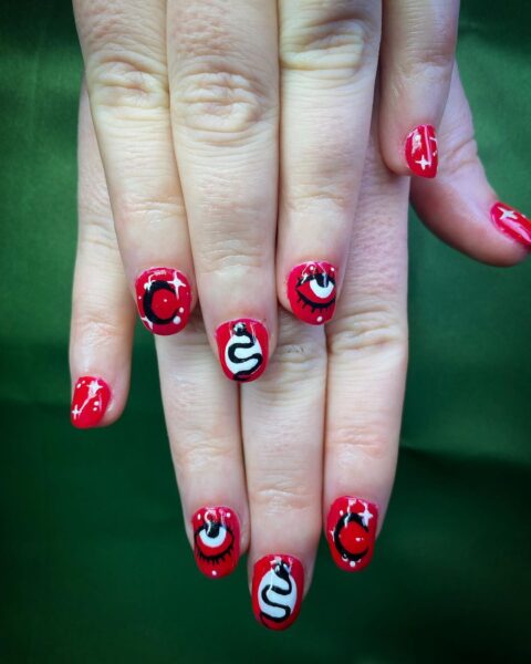 @rebelqueenz_nails