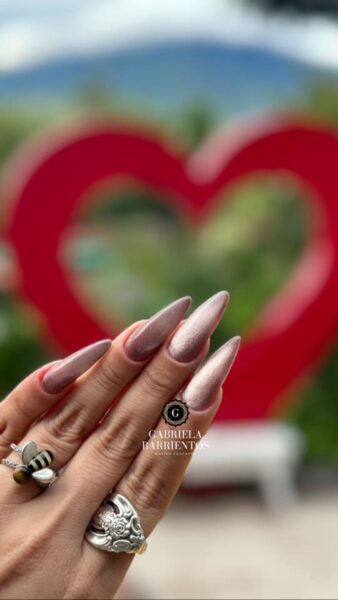 Ana Gabriela Barrientos - "Cat eye nails."