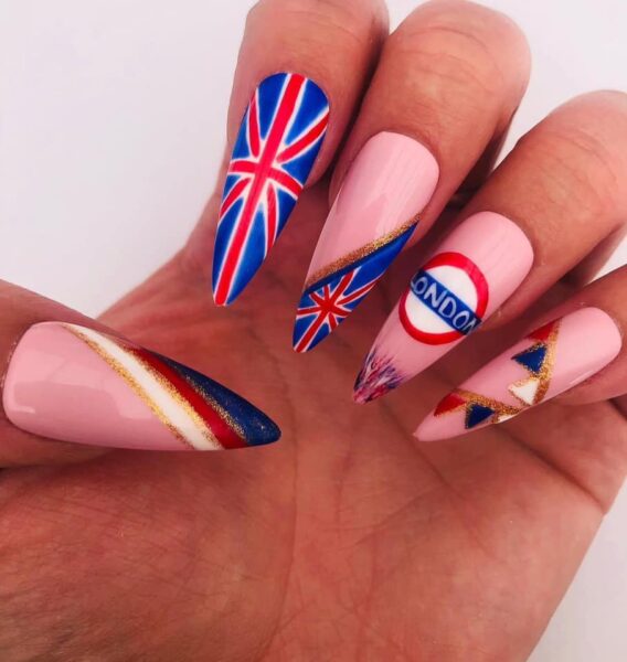 Hollie’s Majestic Nails - London
