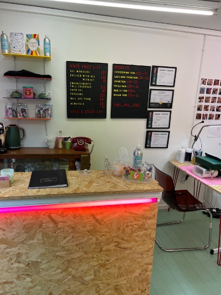 Ninis Salon Reception