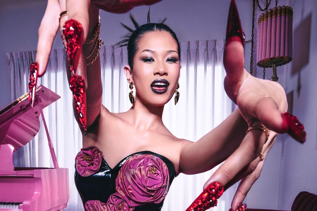 Nicki Minaj Pink Nails 2