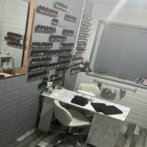 Victoria Page Salon 1