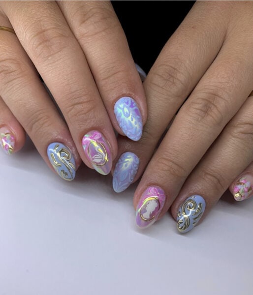 sophrainbownails