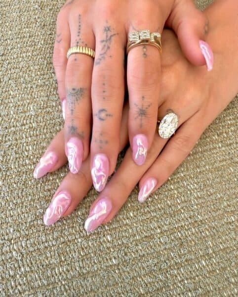 @britneytokyo hailey bieber