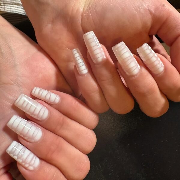 @nails of la dixie d'amelio