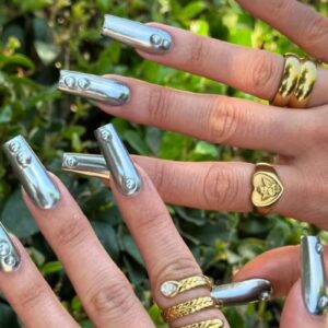 Image courtesy of Instagram.com/nailskiezzbyclari