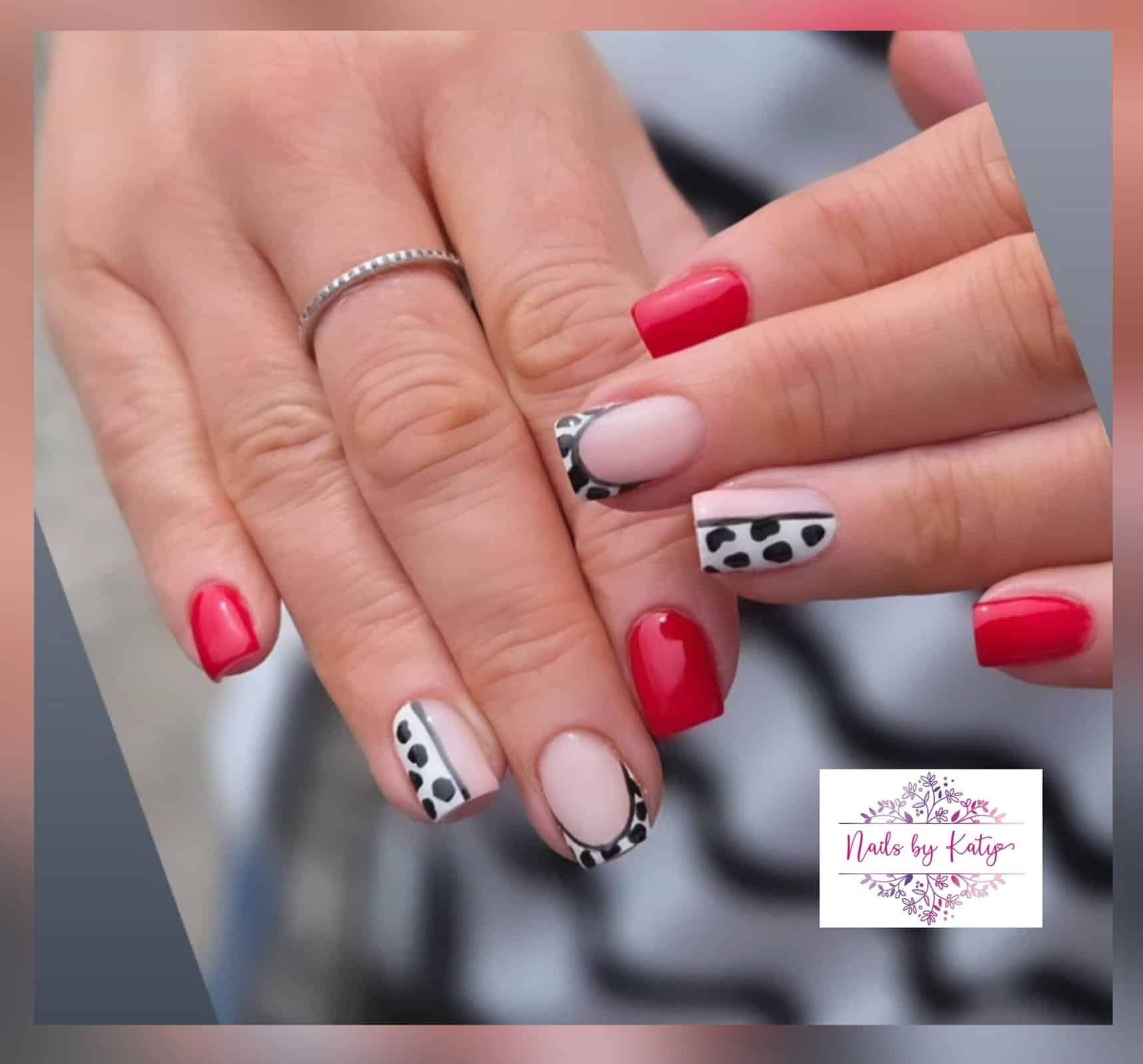 Image courtesy of nails by katy