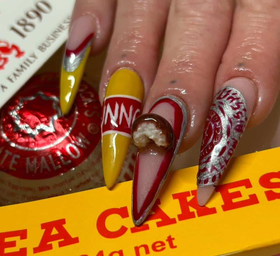 Image courtesy of claws by carly