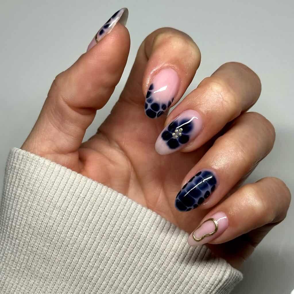 Image courtesy of instagram.com:nicolesnailscradleyheath