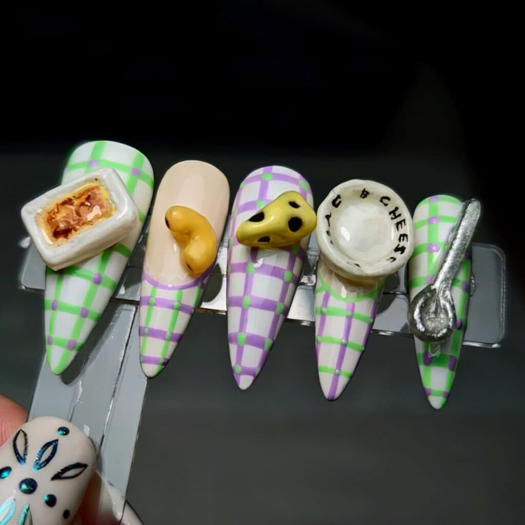 Image courtesy of instagram.com:nikki nailed.it